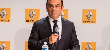 Carlos Ghosn ataca Renault